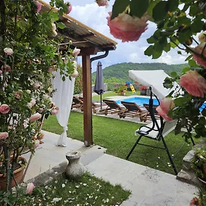 Letizia Oprtalj